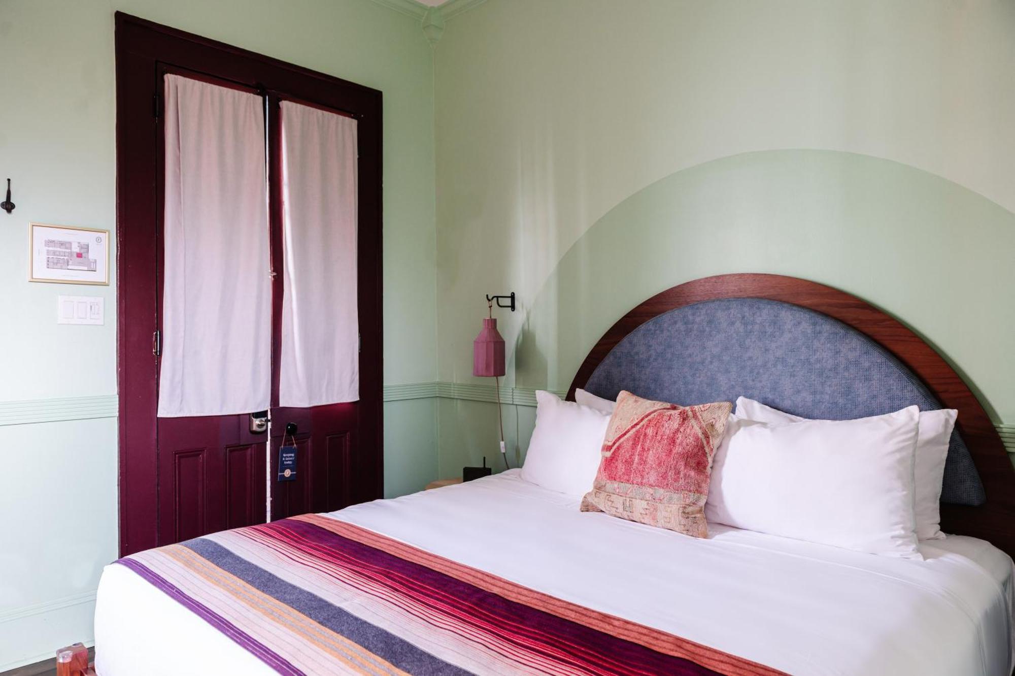 Hotel The Frenchmen New Orleans Zimmer foto