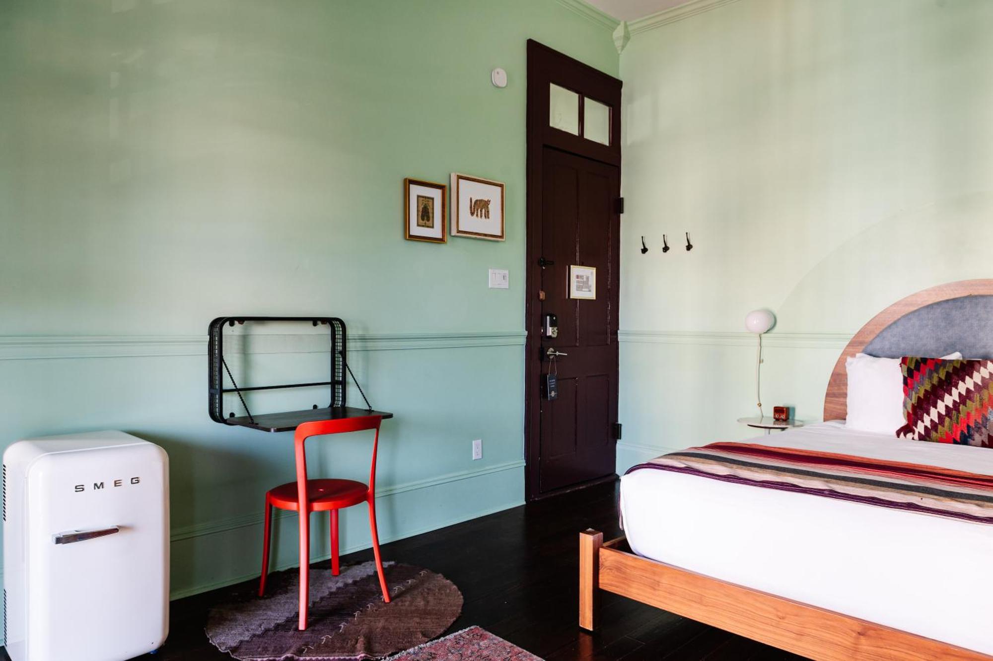 Hotel The Frenchmen New Orleans Exterior foto